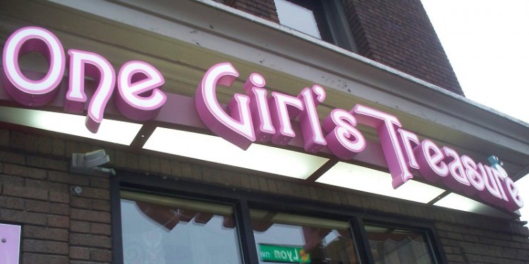 One Girl's Treasure is an eclectic women's resale clothing store located on Lyon Street. 