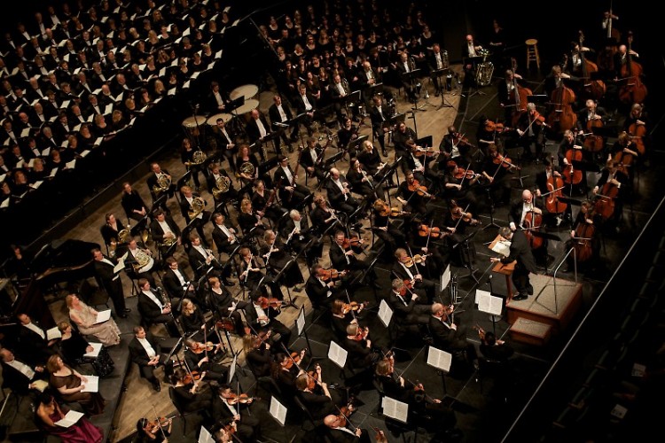 The Grand Rapids Symphony appears at Cornerstone University with the Cornerstone University Chorale. 