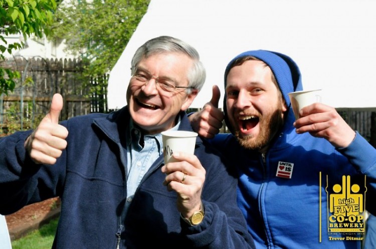 Mayor George Heartwell and Dallas McCulloch give a thumbs up at the High Five Trash Free Tasting Party.