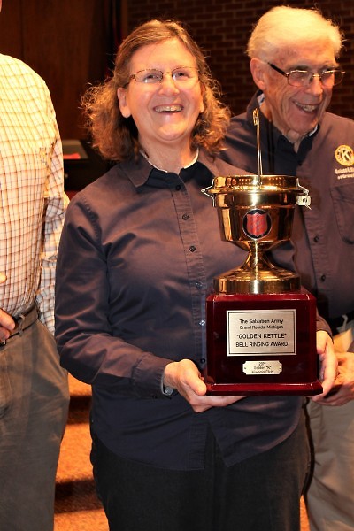 Golden K Kiwanis President Gloria Cangelosi receives the Golden Kettle Award