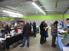West Michigan Co-op members shop at the March 2014 pick-up night.