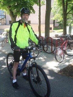 Dr. Thomas Jager has been commuting by bike for 40 years. 