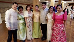 Traditional dress of the Philippines